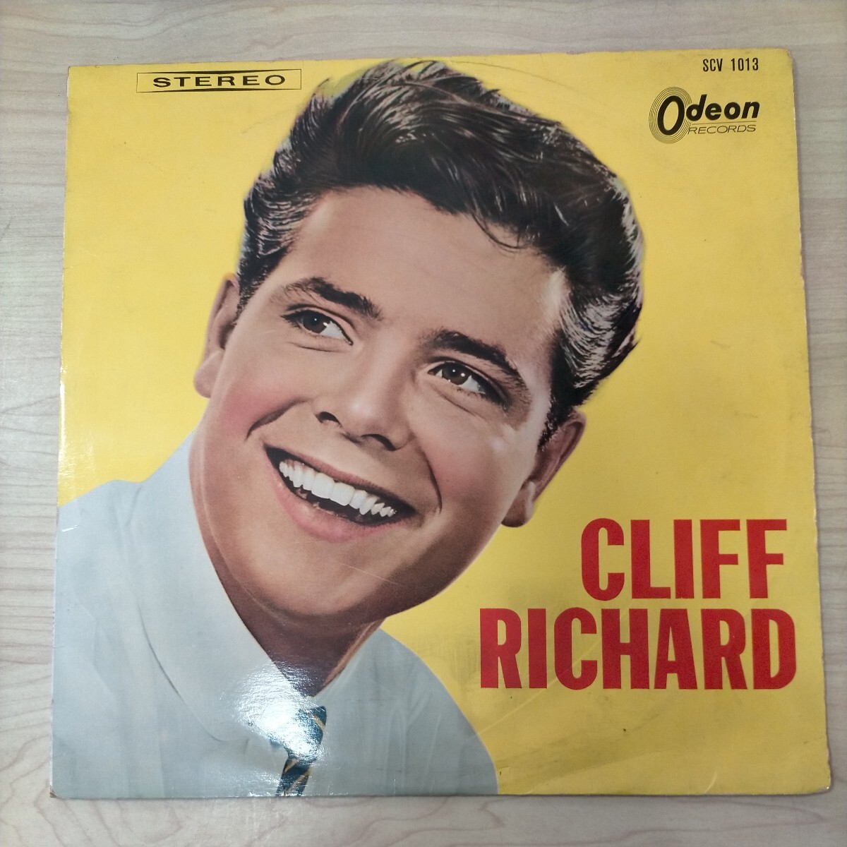 Cliff Richardクリフ ・リチャード の魅力 赤盤◎中古/再生未確認/未清掃/ノークレームで/現状渡し/ジャケスレ汚れ少傷み/盤面スレ汚れ_画像1