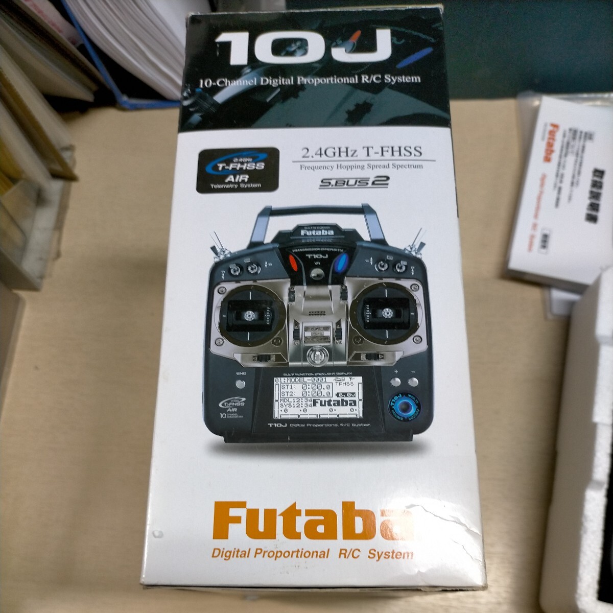 Futaba Futaba 10J transmitter Propo # secondhand goods / contents is photograph . please verify / present condition delivery / operation not yet verification / radio-controller /T-FHSS/10ch/ instructions attaching / wireless 