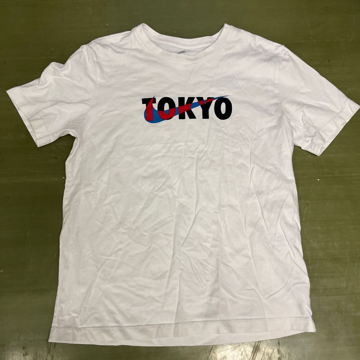 NIKE ナイキ半袖Tシャツ Tシャツ ホワイト メンズ　サイズL_画像1