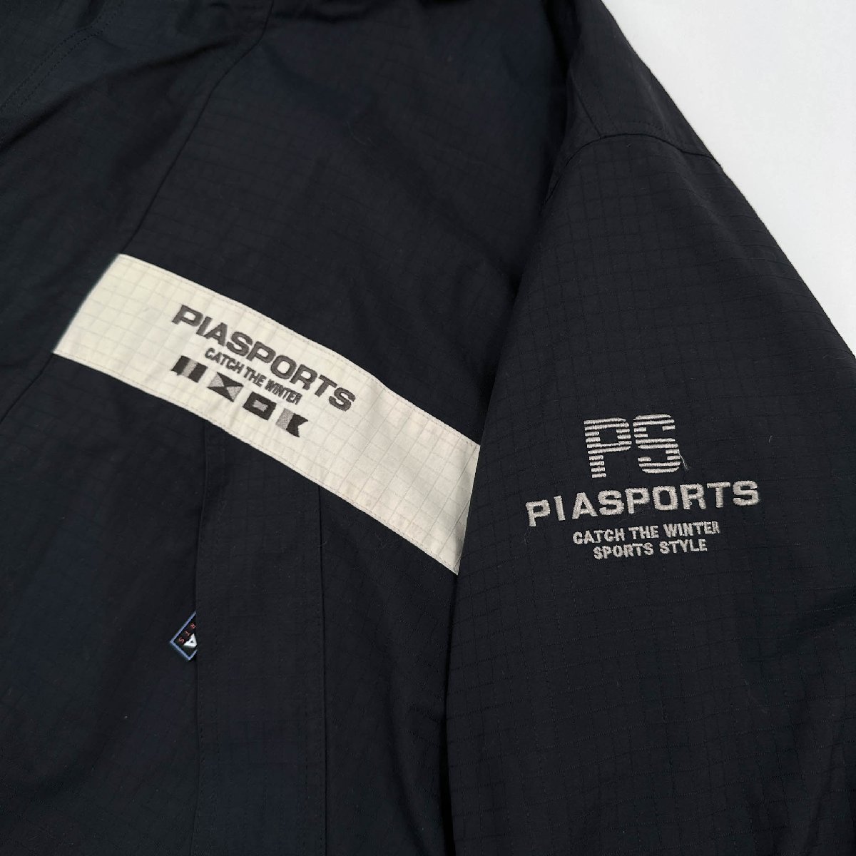 PIASPORTS ピアスポーツ リプストップ ナイロン マウンテンパーカー ジャケット 4 / 黒 ブラック メンズ ライカ アウトドア フード収納可_画像3
