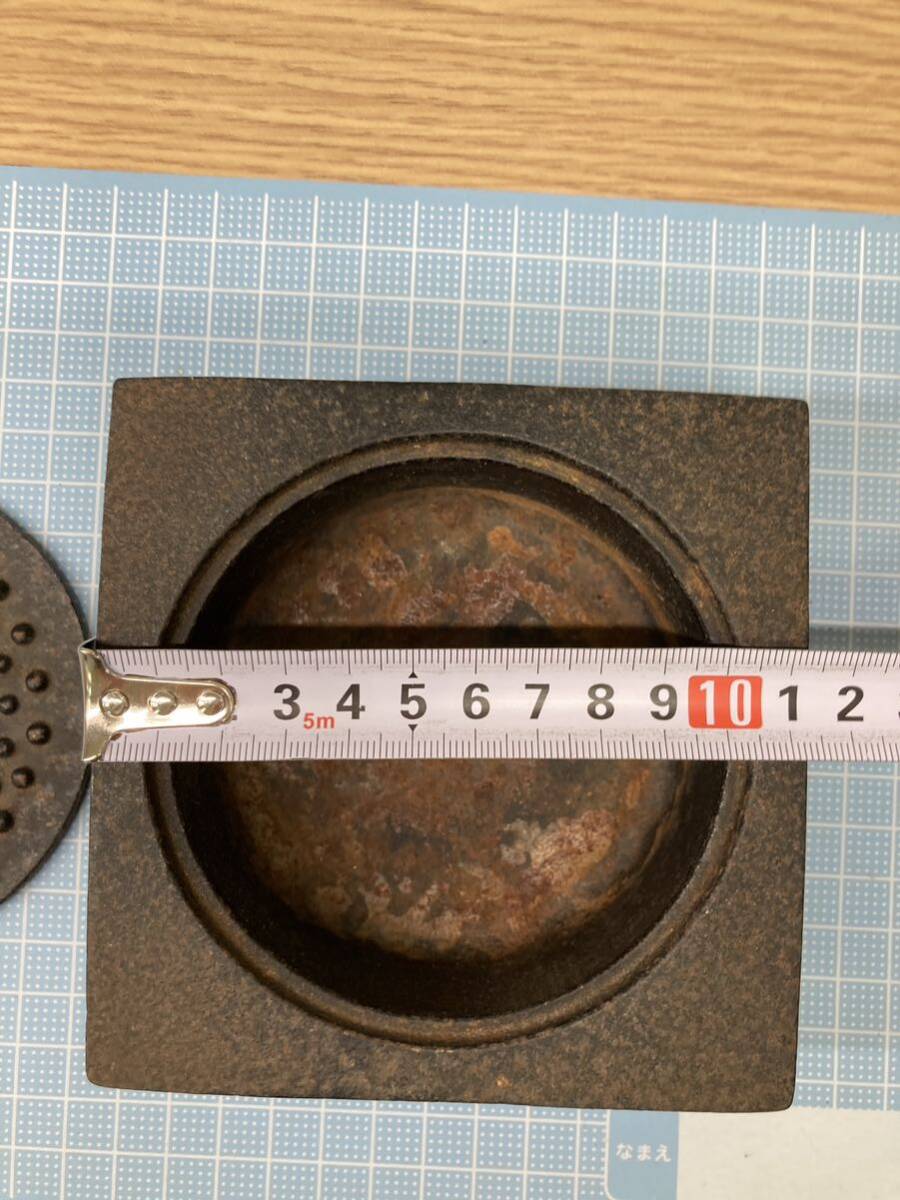 U7226 鉄器　灰皿　中古品 小道具　時代物　喫煙具　オブジェ_画像7