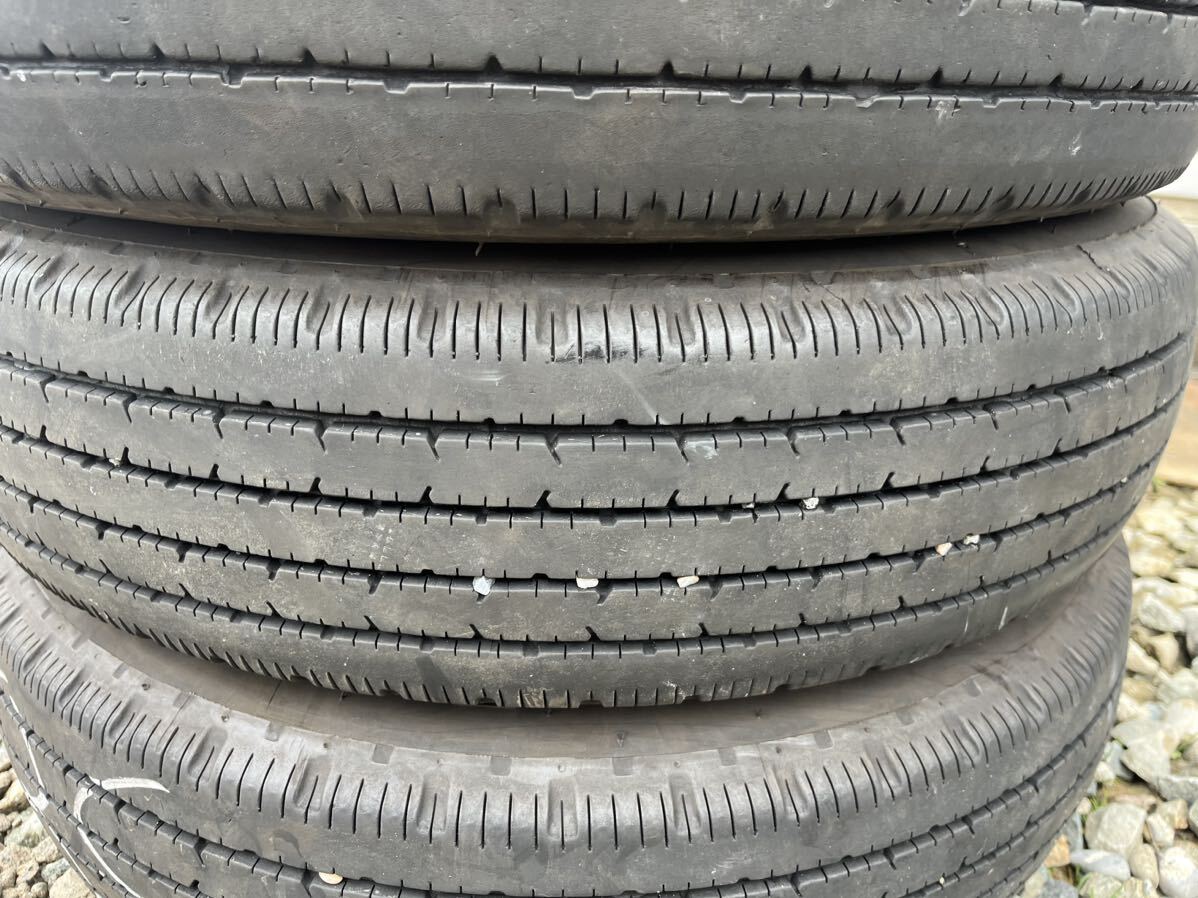 【送料無料】中古タイヤ　BRIDGESTONE V-STEEL RIB R202 175/75R15 103/101N LT 2021年製　7〜7.5分山　　6本セット　_画像6