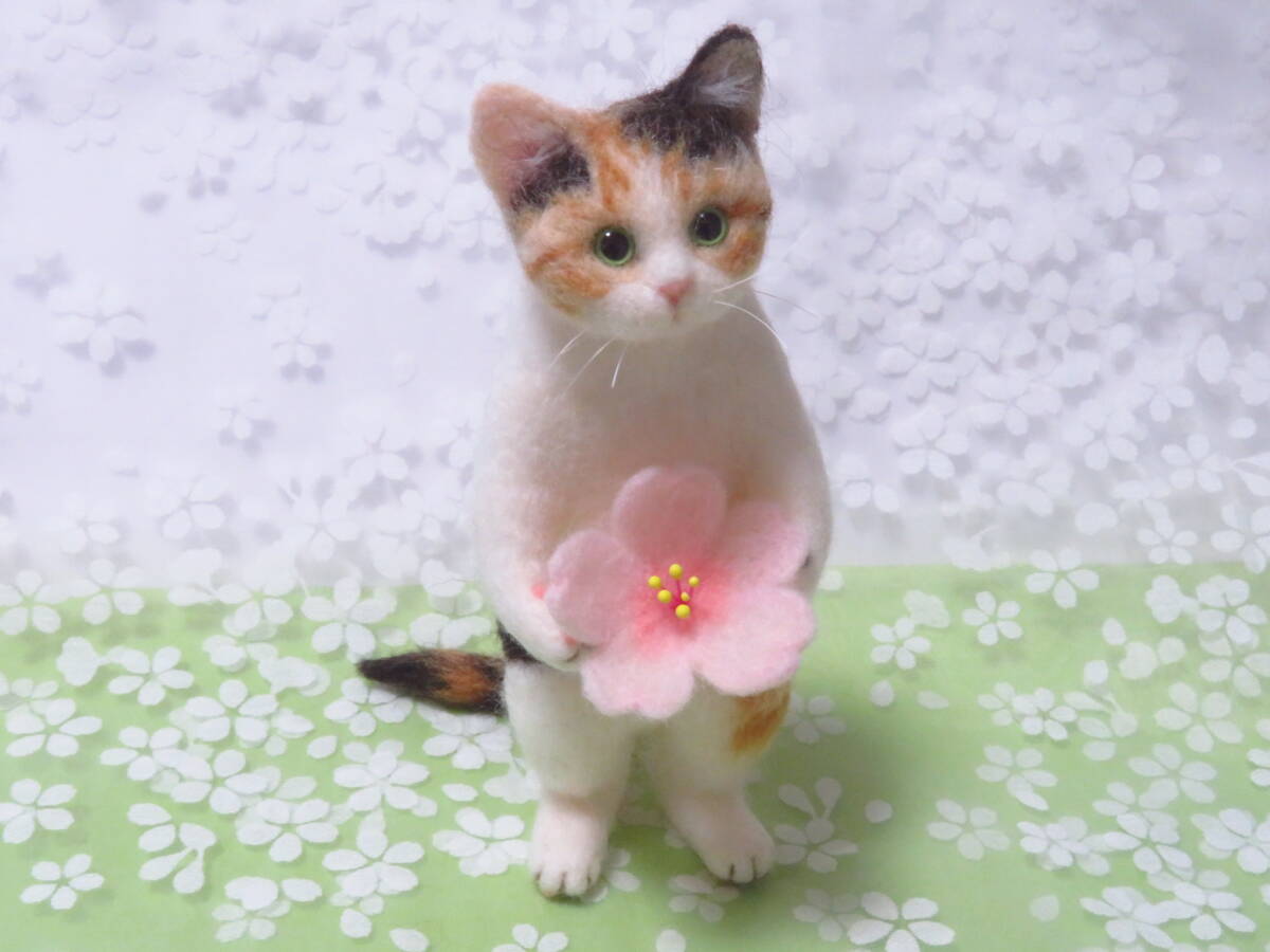 saf♪♪ 猫 三毛猫 桜 お花見 春 羊毛フェルト ハンドメイド ドール フィギュア 置物 インテリアの画像2
