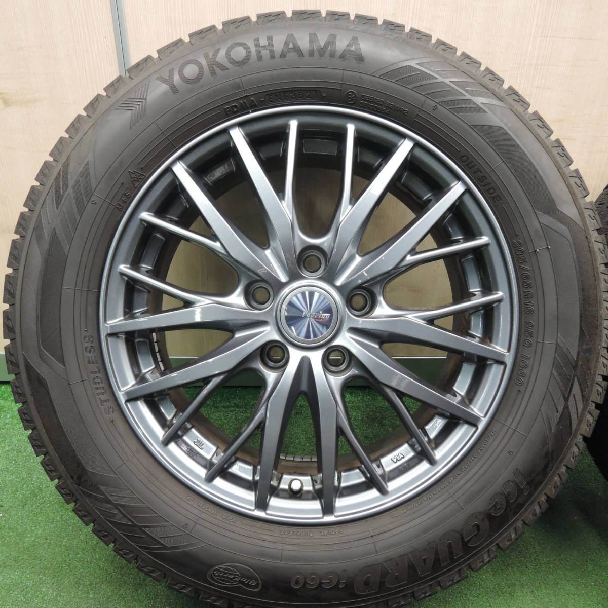 *送料無料* バリ溝！21年！キレイ！9.5分★スタッドレス 205/65R16 ヨコハマ アイスガード iG60 ravrion RM01 PCD114.3/5H★4030105TNス_画像2