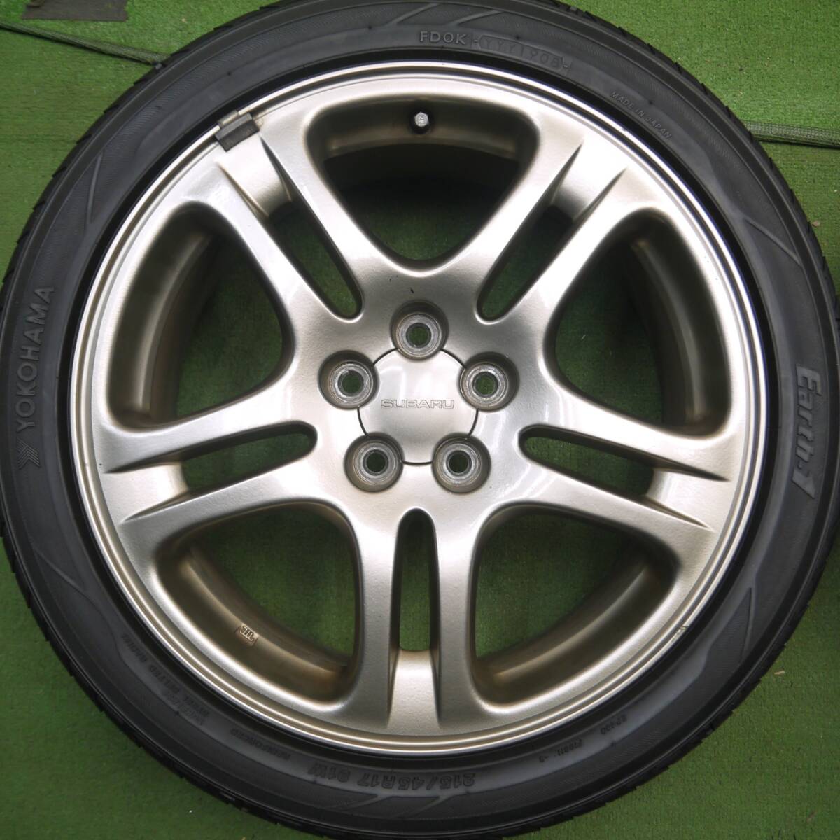 *送料無料* キレイ★スバル レガシィ 純正 215/45R17 ヨコハマ Earth-1 17インチ PCD100/5H★4031207Hノの画像5