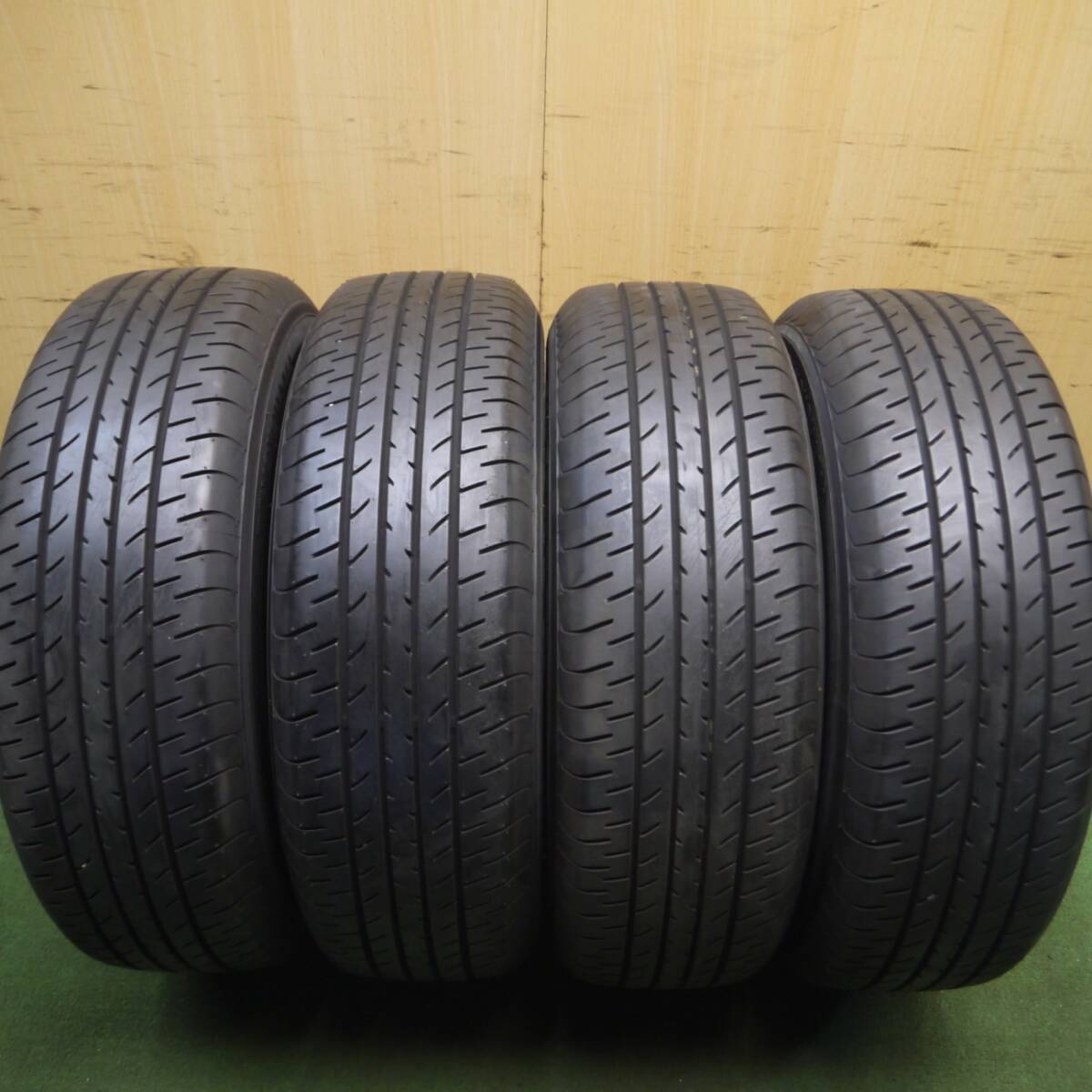 *送料無料*バリ溝 22年 ほぼ新車外し★トヨタ アルファード 純正 225/60R17 ヨコハマ E51A 114.3/5H★4031110Hノの画像8