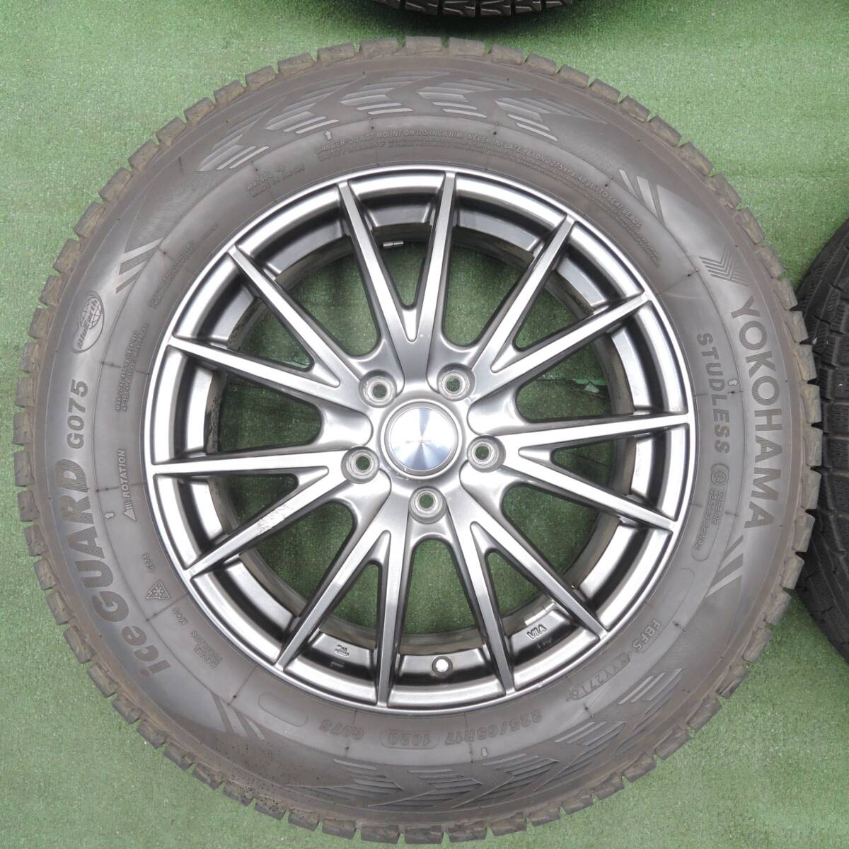 *送料無料* バリ溝！キレイ！9.5分★スタッドレス 225/65R17 ヨコハマ アイスガード G075 VELVA SPORT PCD114.3/5H★4031305TNス_画像5