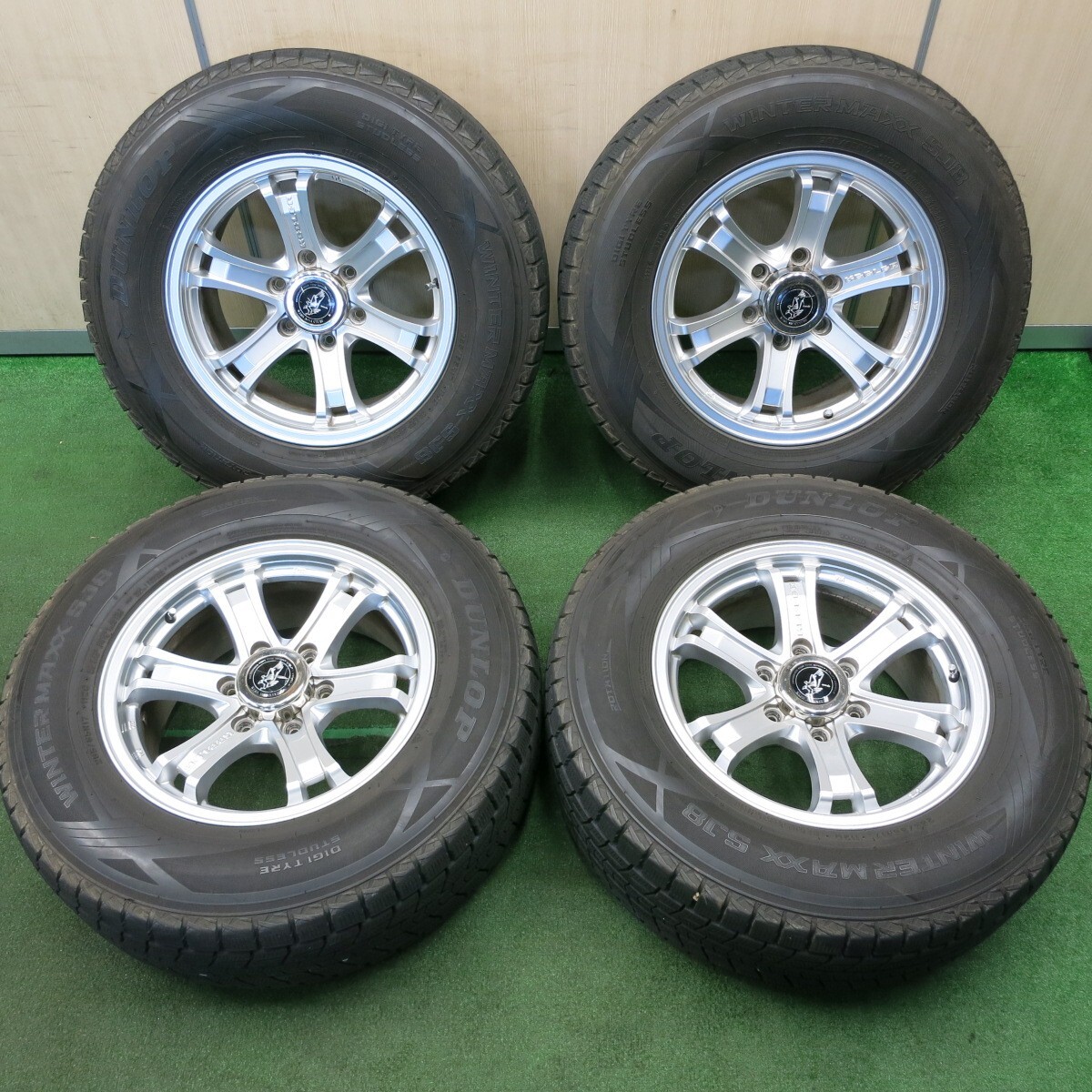 *送料無料* バリ溝！綺麗！9.5分★スタッドレス KEELER 265/65R17 ダンロップ ウインターマックス SJ8 キーラー PCD139.7/6H★4031803NJス_画像1