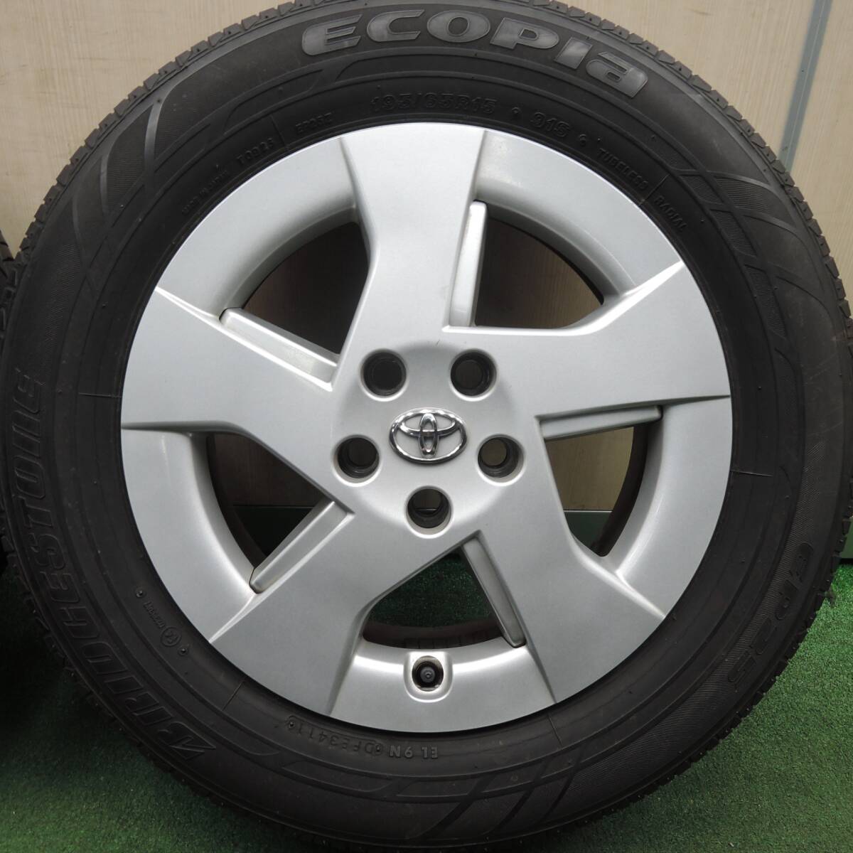 *送料無料* 4本価格★トヨタ 30系 プリウス 純正 195/65R15 ブリヂストン エコピア EP25 15インチ PCD100/5H★4031605HAノの画像2