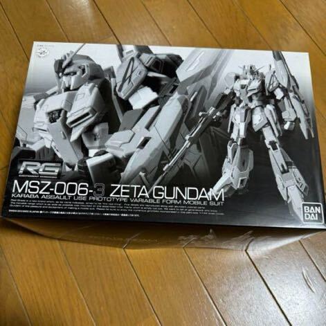 プレミアムバンダイ限定RG Zガンダム 3号機＋おまけΖヘッド2個_画像1