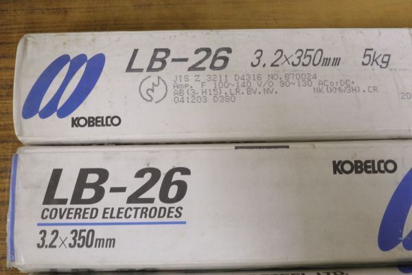 未使用 KOBELCO コベルコ 溶接棒 3.2×350㎜ 5kg×４箱 計20kg LB-26×3箱 TB-43×1箱 神戸製鋼 Fe2713_画像2