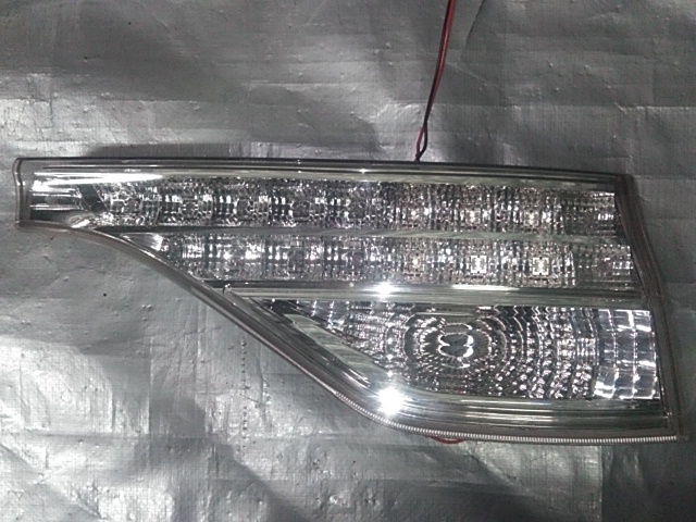 ACR50 エスティマ LED テールランプ ガーニッシュ フィニッシャー (P24037)_画像6