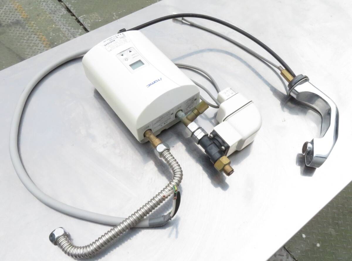 【動作確認済み】2019年製 日本イトミック 電気瞬間湯沸器 EIX-05A0 単相200V DELMAN 自動水栓 V-88 MT2403071621