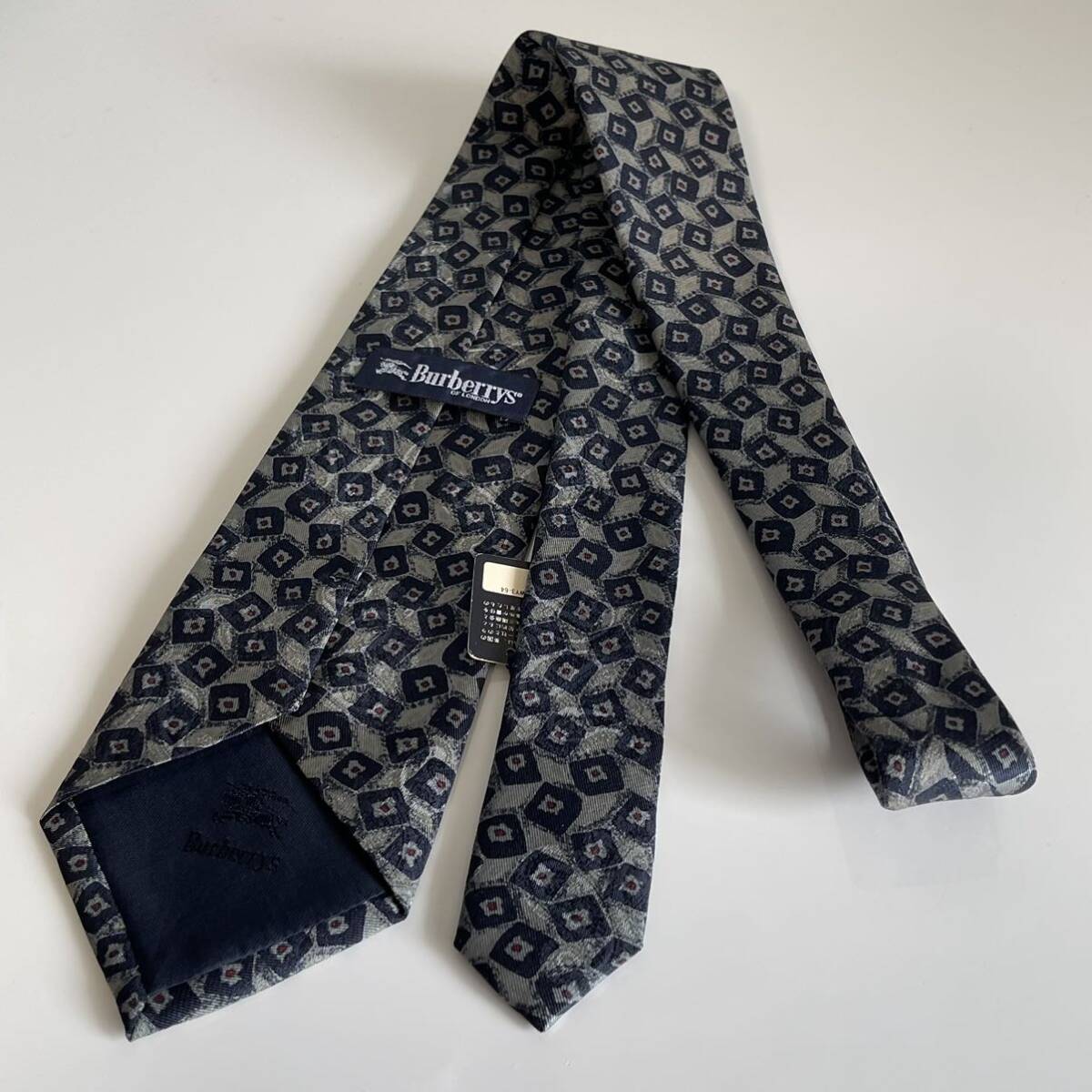 BURBERRY( Burberry ) темно-синий Grace k воздушный галстук новый товар не использовался с биркой 