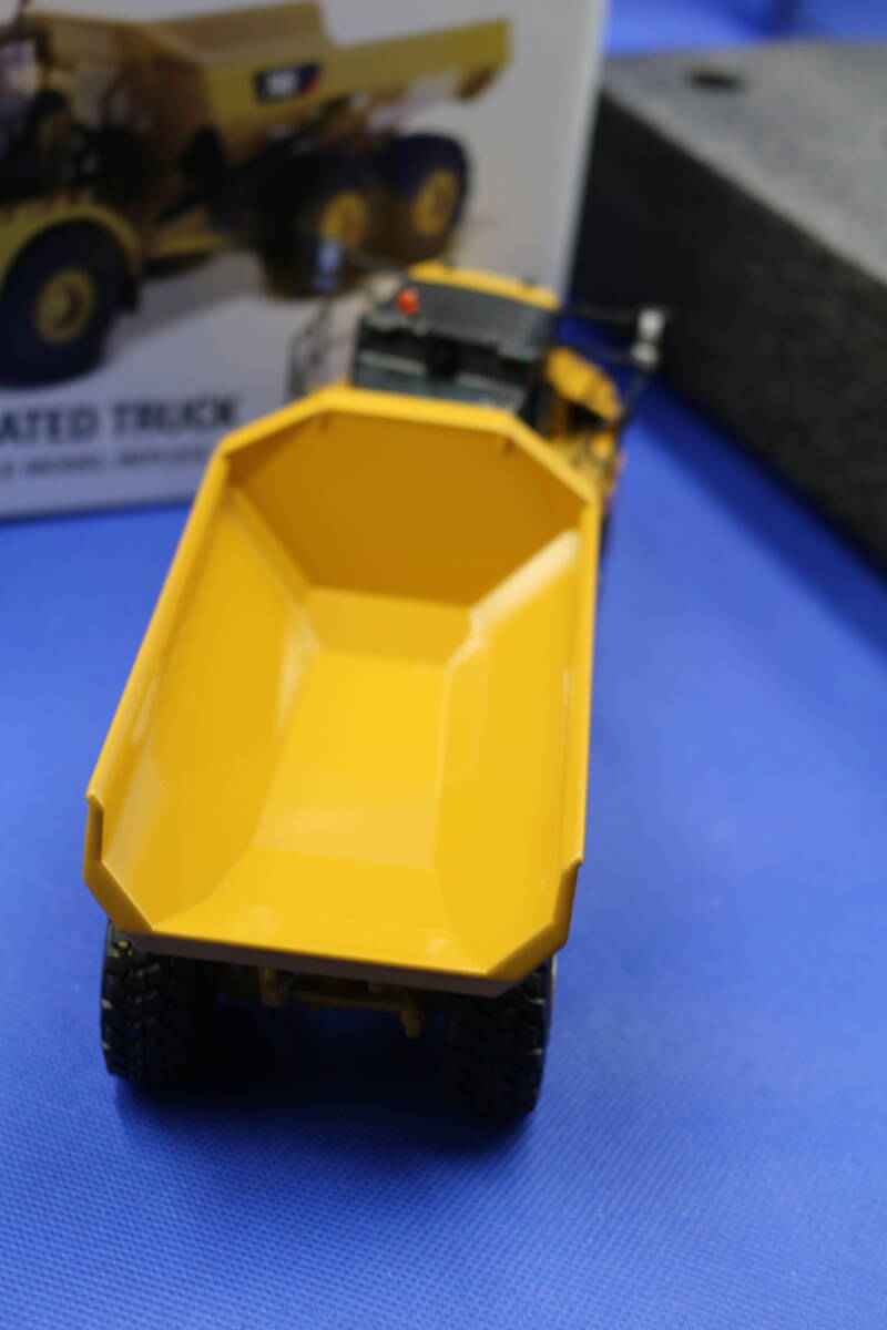 35-5 [ present condition goods ][ box damage ] minicar Cat 745 articulated dump truck 