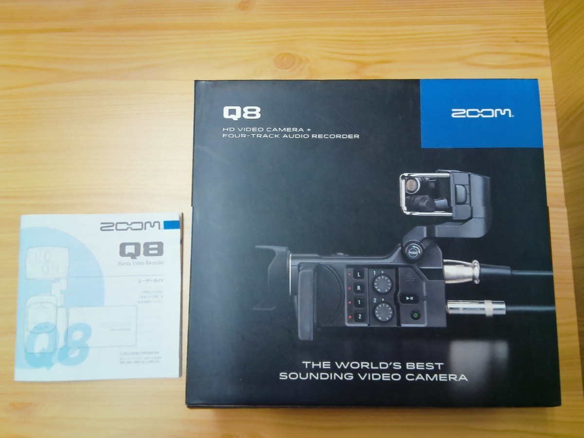 ZOOM Q8 動作品【マイク・ギターケーブルが直接挿せる】弾き語り ZOOM Q8 動作品【マイク・ギターケーブルが直接挿せる】弾き語り