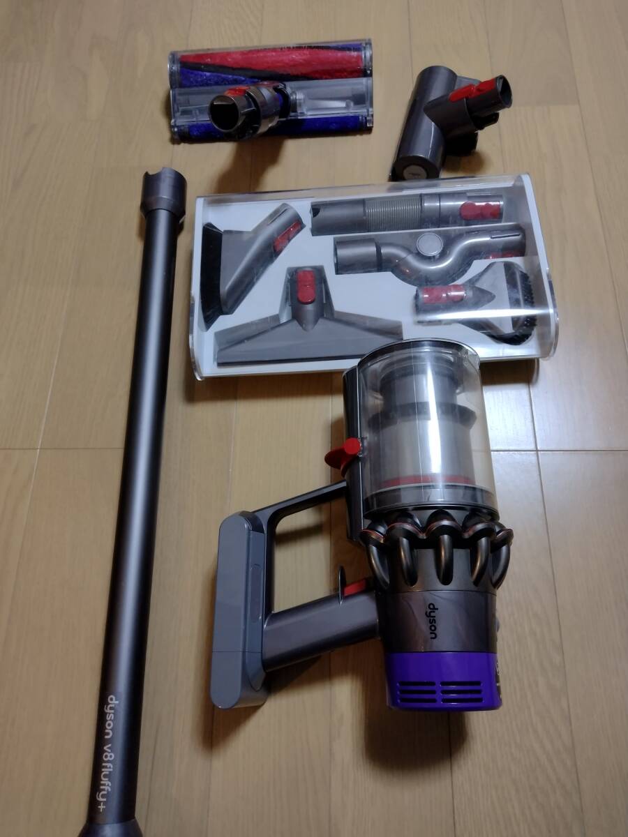 ダイソン★コードレス掃除機★V10★SV12★新品PSE認証バッテリー取付済み★スタンド付き ダイソン★コードレス掃除機★V10★SV12★新品PSE認証バッテリー取付済み★スタンド付き
