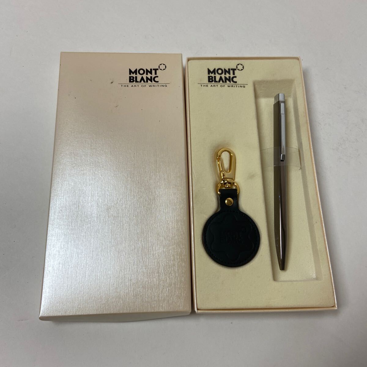 a1128) MONTBLANC モンブラン THE ART OF WRITING ボールペン キーホルダーセット_画像1