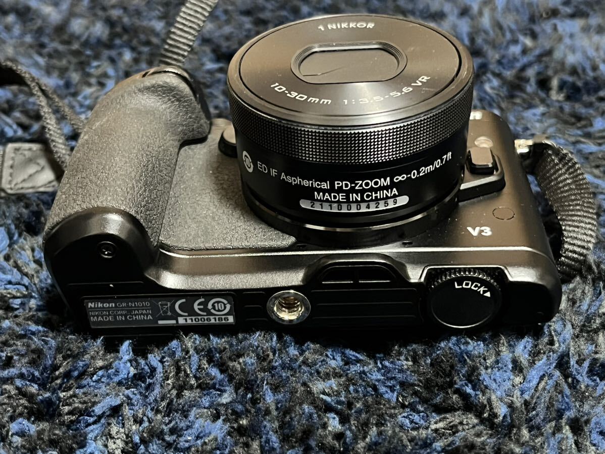 NIKON ニコン Nikon 1 V3 ボディ ブラック デジタルカメラ 10‐30㎜ 1:3.5-5.6 VR デジカメ ミラーレス一眼 付属品付き 動作品_画像8