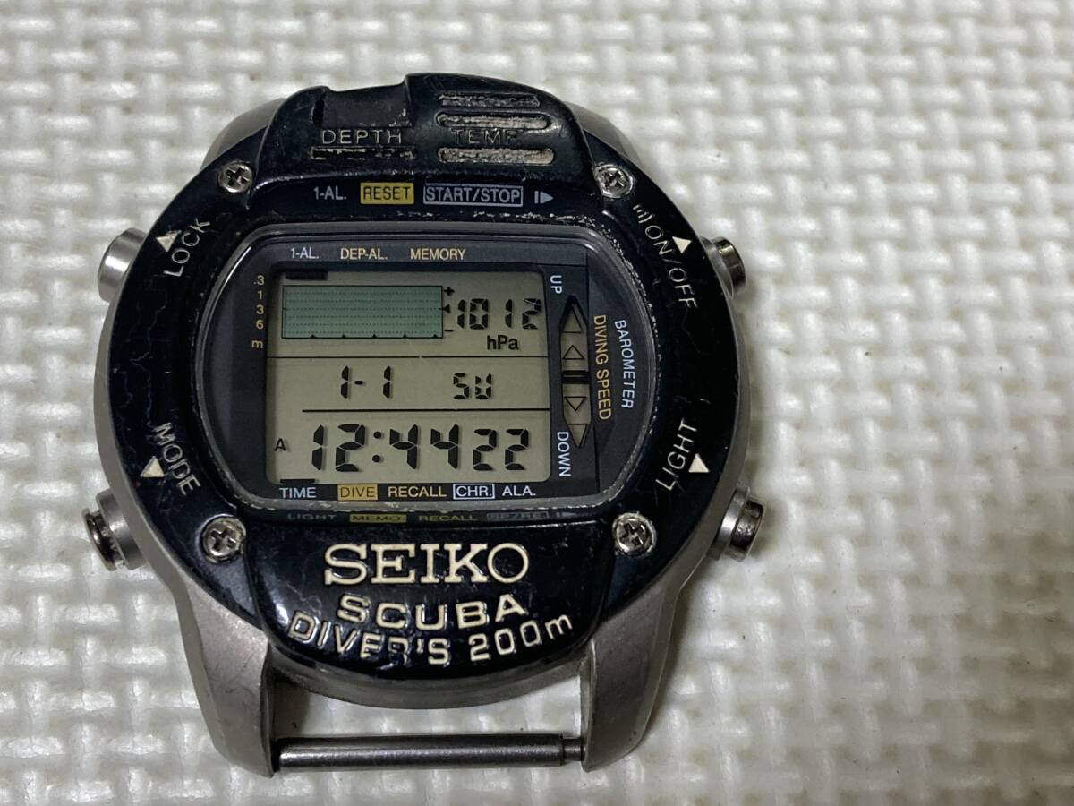 セイコー SCUBA スキューバダイバーズ 200m M796-5A10 メンズ腕時計 クォーツ ビンテージデジタル_画像1
