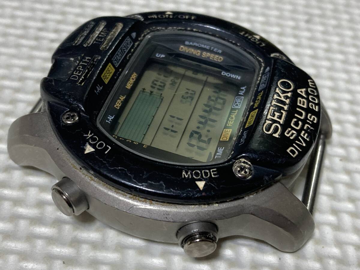 セイコー SCUBA スキューバダイバーズ 200m M796-5A10 メンズ腕時計 クォーツ ビンテージデジタル_画像6