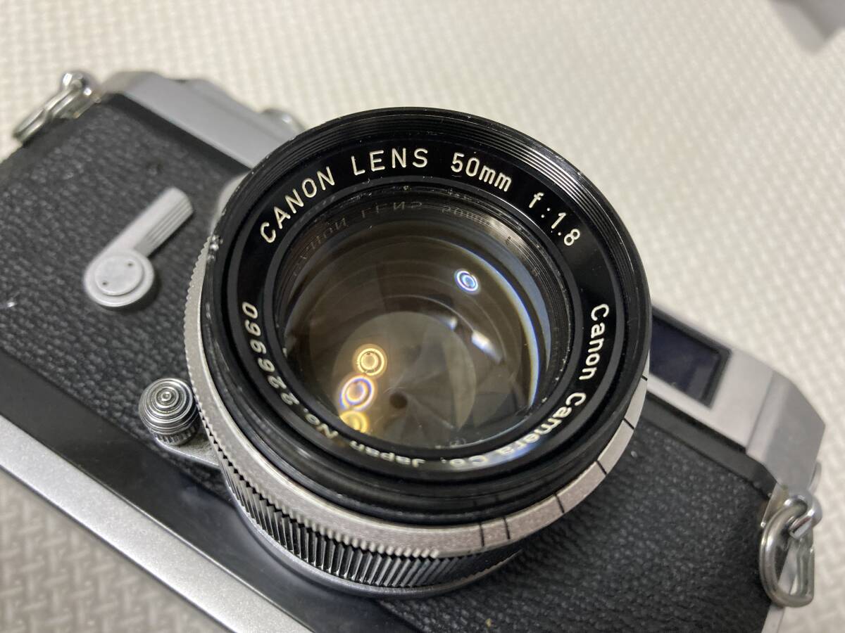 Canon キャノン アンティークカメラ本体セット NO.558864/CANON LENS 50mm f:1.8 フード 50mm f:1.8,35mm f:2.8, フィルター40mm_画像3