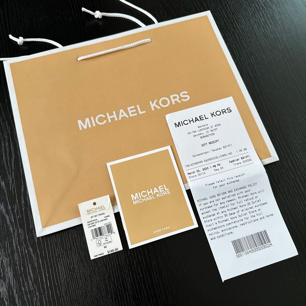  Michael Kors MICHAEL KORS ID футляр для карточек 35S3STVD3L чехол для пропуска ID карта держатель ID держатель чехол для проездного билета женский кожа бежевый 