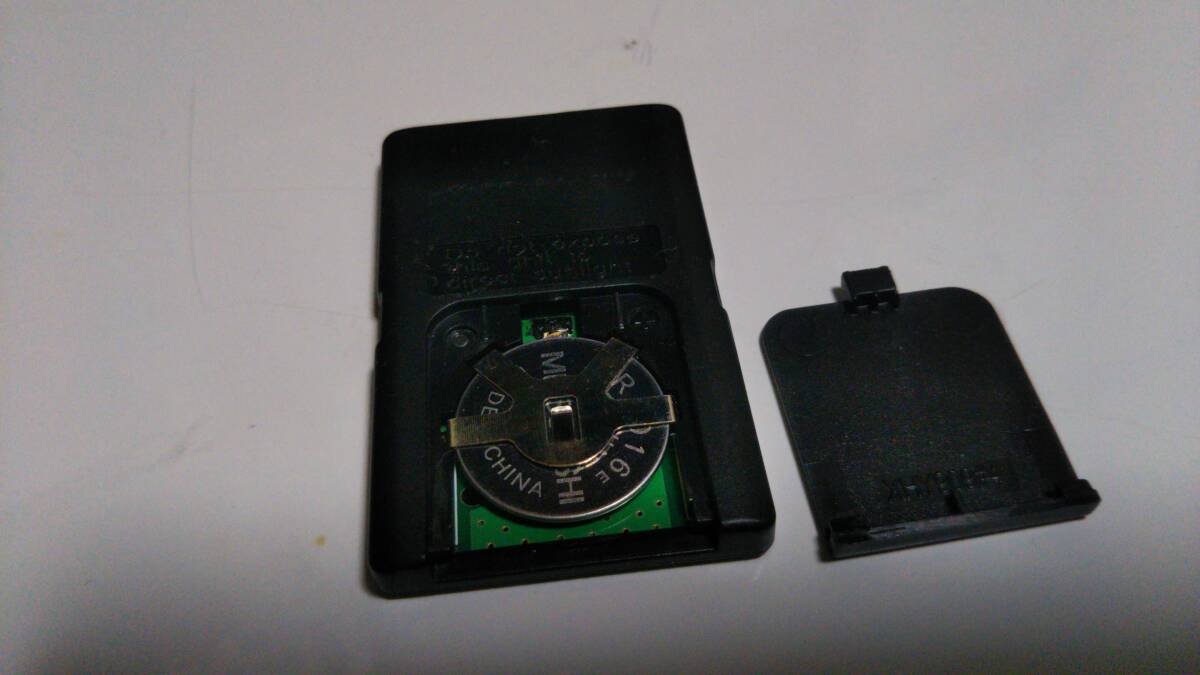 ③即決　yupiteru（ユピテル）/GPSレーダー探知機の薄型リモコン　型番不明_電池は入っていますが電池残量は不明です