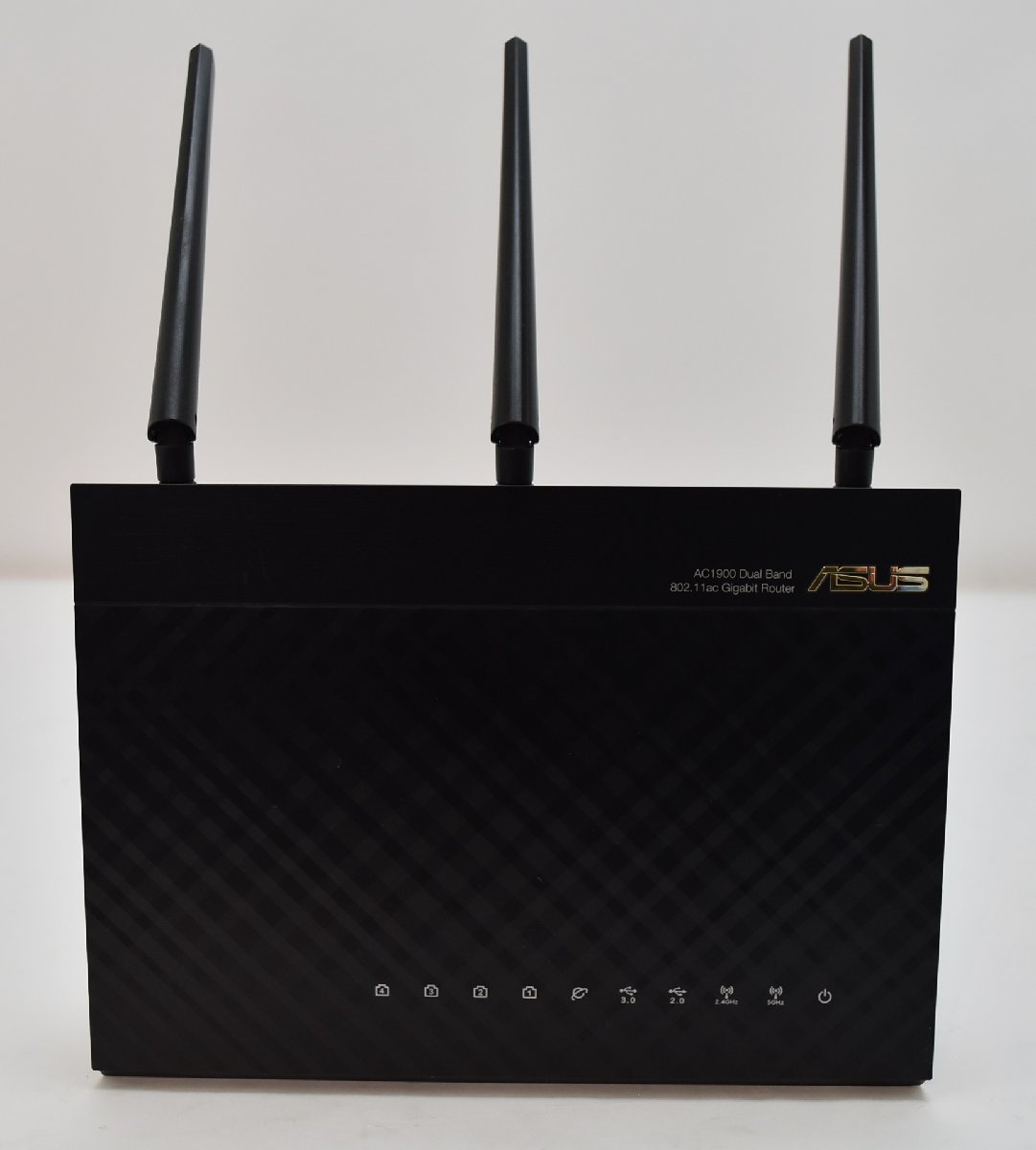 通電確認済 ASUS RT-AC68U デュアルバンドWi-Fi無線ルーター 11ac 1300+600Mbps 接続18台/3階建・4LDK_画像3
