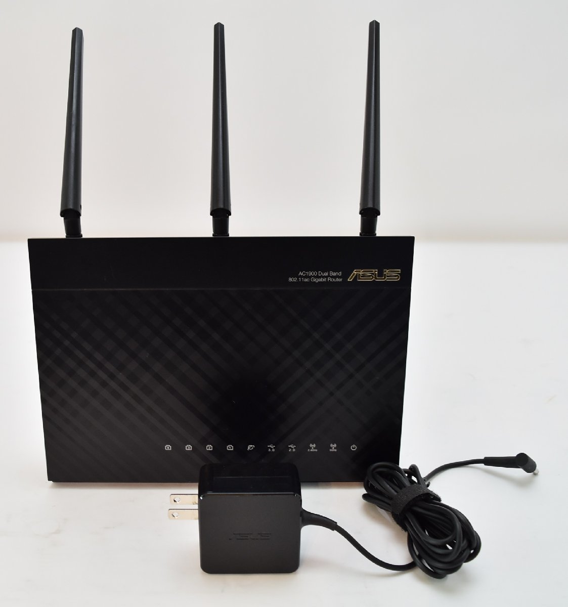 通電確認済 ASUS RT-AC68U デュアルバンドWi-Fi無線ルーター 11ac 1300+600Mbps 接続18台/3階建・4LDK_画像1