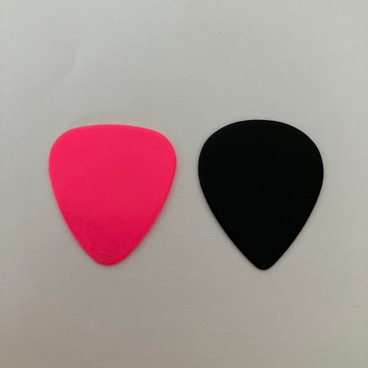 レア 2枚セット 中古 XJAPAN hide ピック ギターピック レア 2枚セット 中古 XJAPAN hide ピック ギターピック