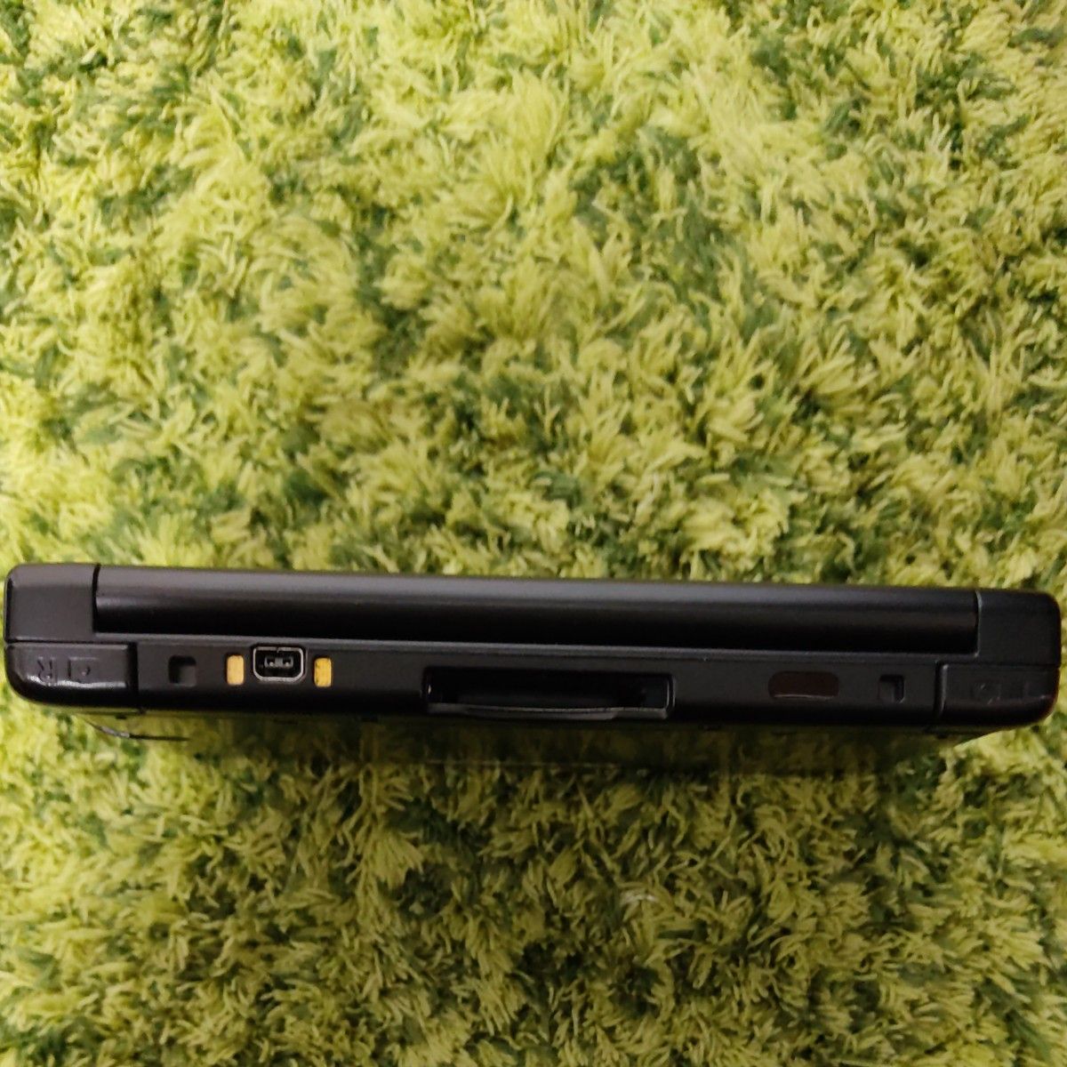 ニンテンドー3DS ＬＬ本体　純正充電器セット　中古美品　備品完品　おまけソフト2本付き