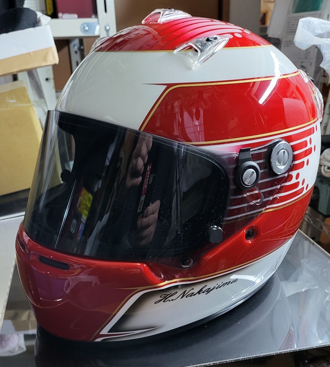 アライ Arai GP-5X 中嶋一貴選手レプリカヘルメット 本物制作ペインター製　展示のみ　未使用　箱あり_画像1