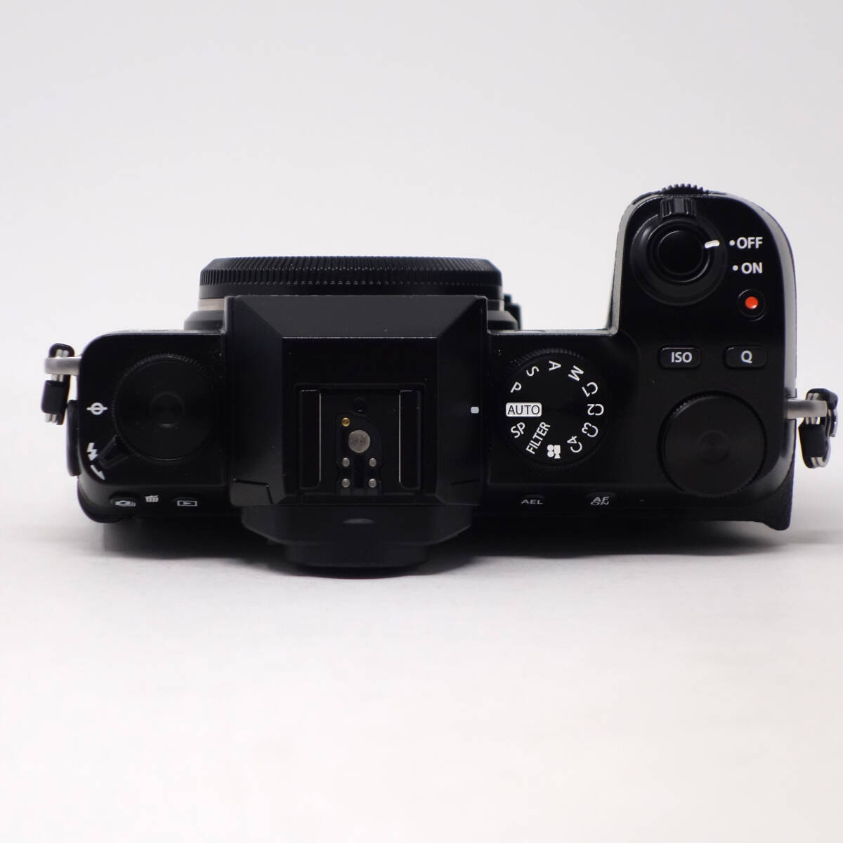【ショット数23回】富士フイルム FUJIFILM ミラーレスデジタルカメラ X-S10 ボディ ブラック_画像5