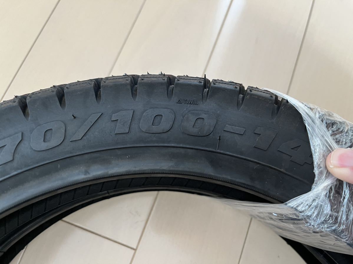 送料無料 新古品 MAXXIS スパイクタイヤ 70/100-14 80/100-14 スパーカブ 2020年製 メイト 郵政 スノータイヤ 2本セットの画像7