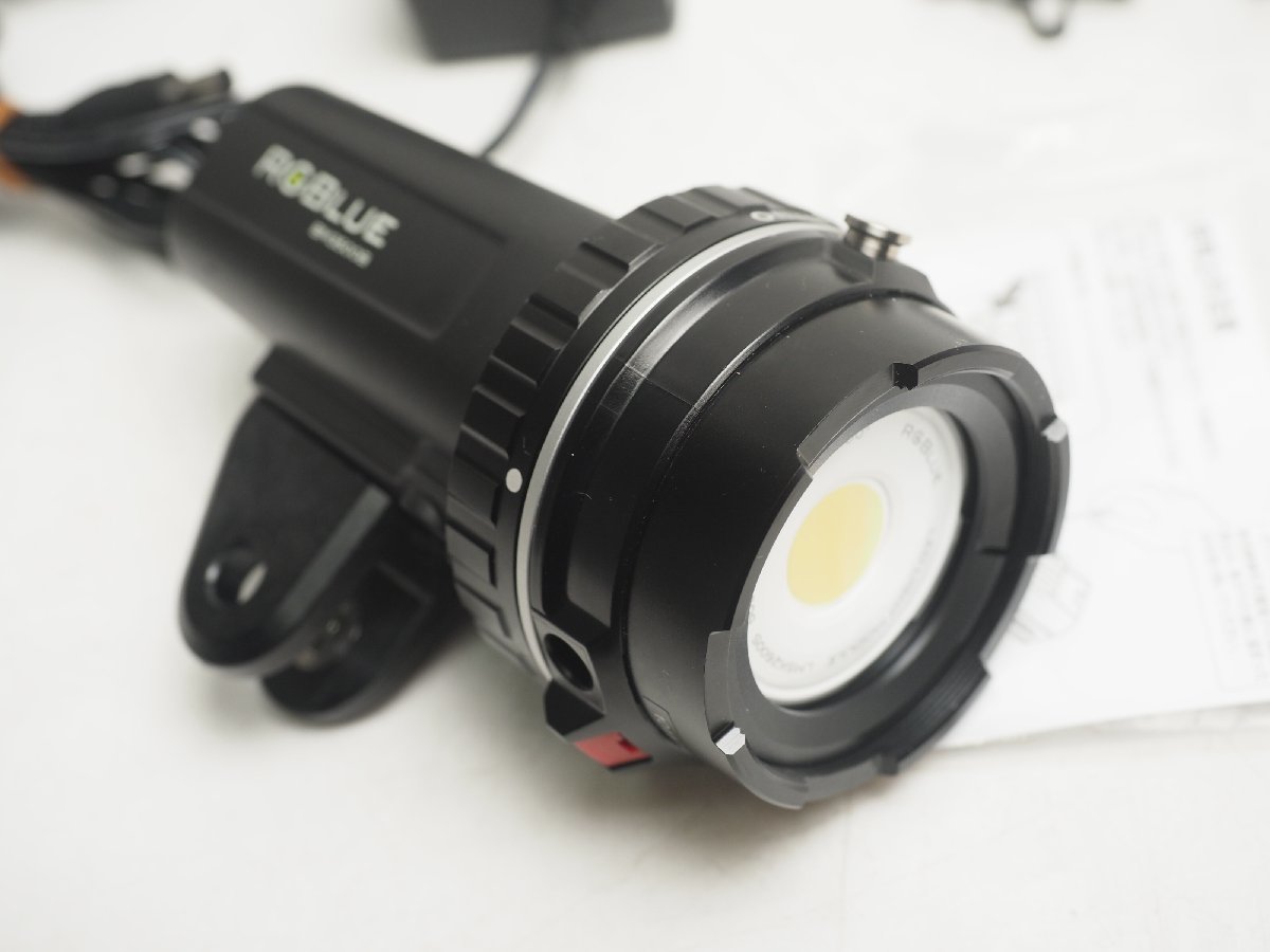 未使用 RGBLUE アールジーブルー SYSTEM 01-3 LM5K2600S 取扱説明書 充電器 ケース付 水中ライト用品 カメラ用品 [3FPP-58197]の画像3