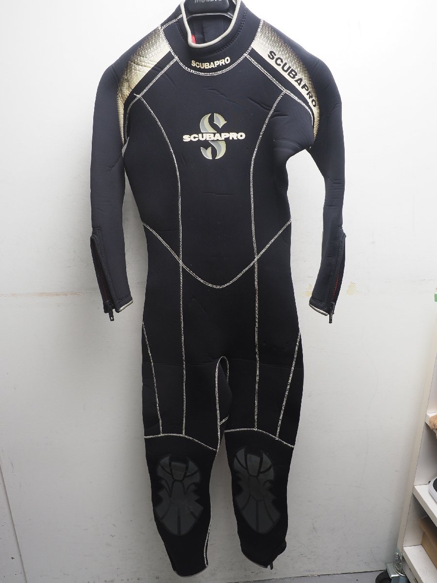 SCUBAPRO スキューバプロ ウェットスーツ 5ｍｍ 158-162cm/52-55kg平置きサイズ:胸囲41cm 腹囲34cm 尻囲44cmランク:AA [Z58390]の画像1