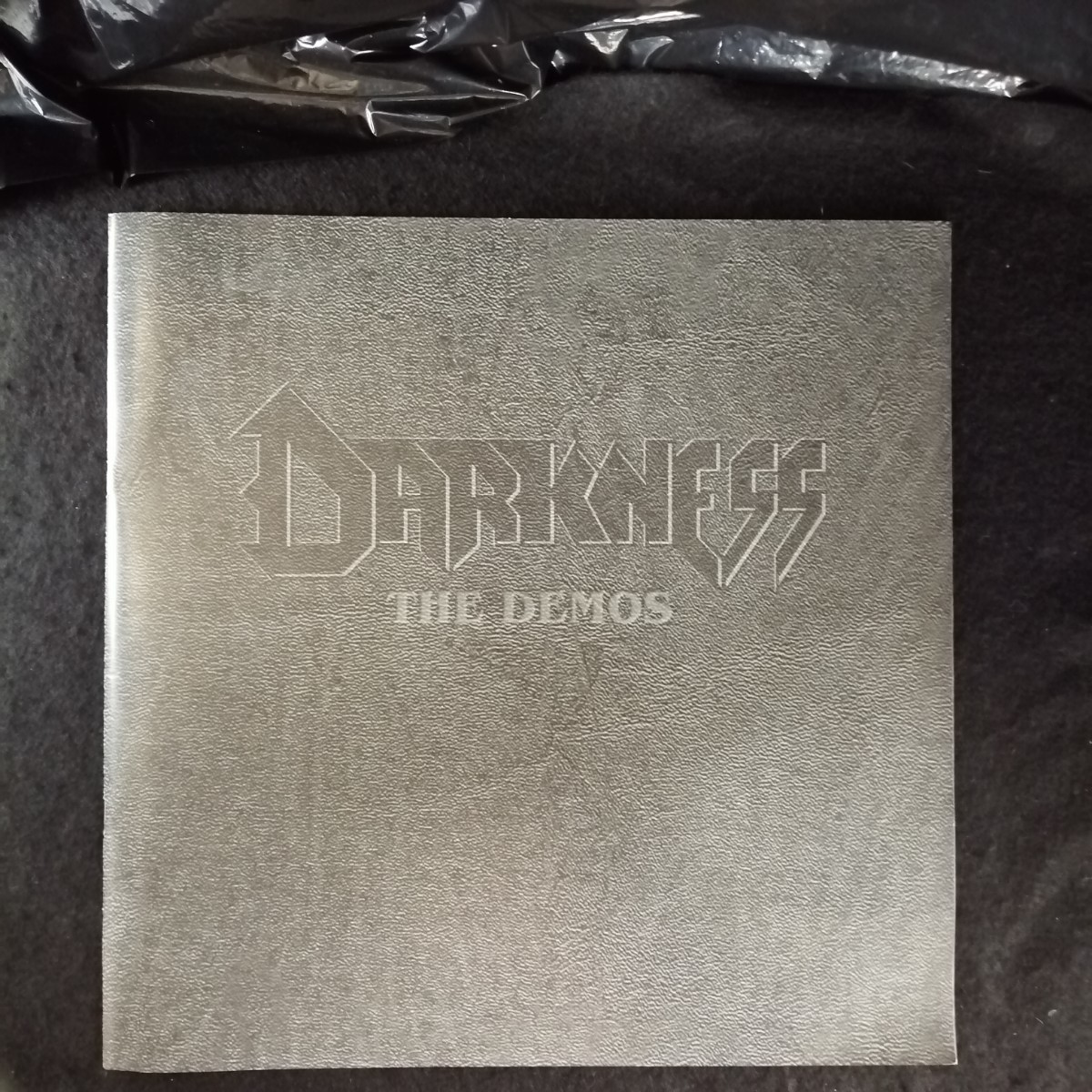 D03 中古LP 中古レコード　DARKNESS the demos 3枚組ボックスセット　ドイツ盤　HRR 027 ジャーマンスラッシュメタル_画像4