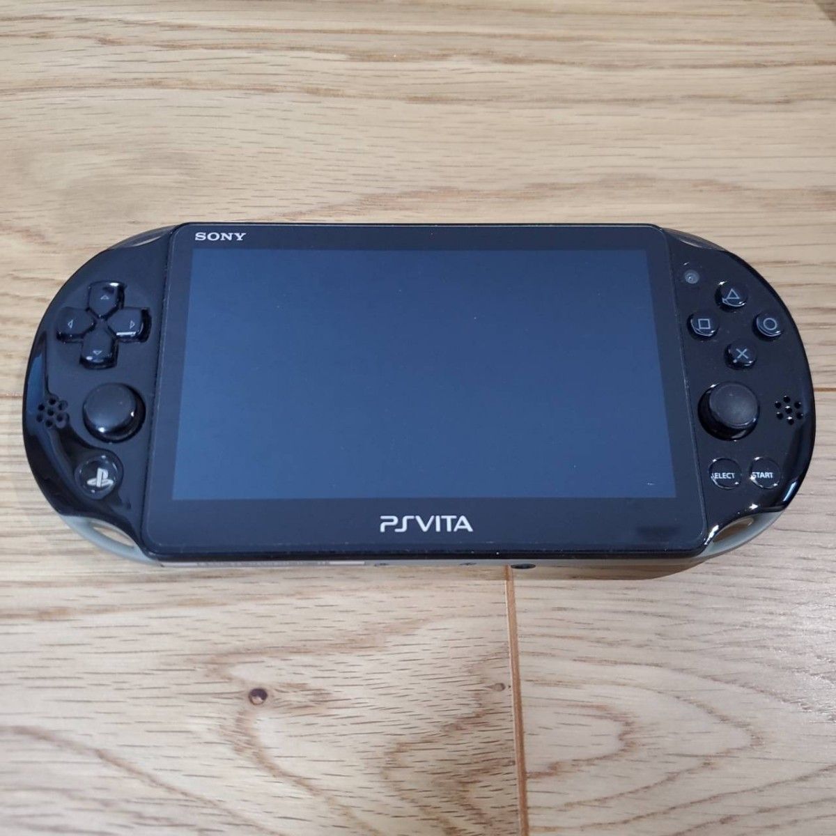 PlayStation Vita （PCH-2000シリーズ） Wi-Fiモデル カーキ/ブラック PCH-2000ZA16