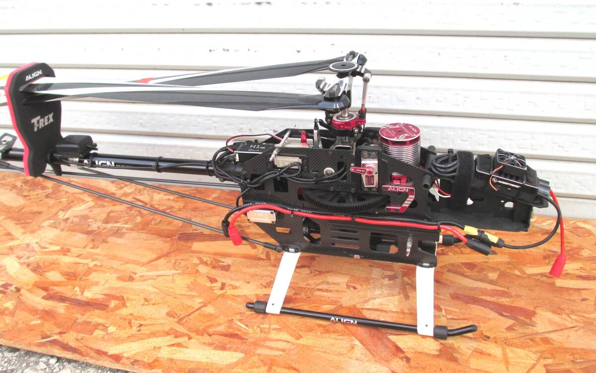 ★ALIGN T-REX600E H1ジャイロ搭載 GPS FUTABA T14SG付★電動ヘリコプター 自動飛行 オートホバリング の画像3