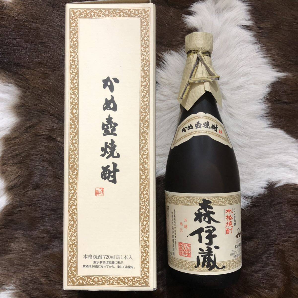 未開封/森伊蔵 720ml 箱付 /アルコール度数25/芋焼酎/かめ壷熟成「魔王」と並び人気が高い希少な芋焼酎。_画像4