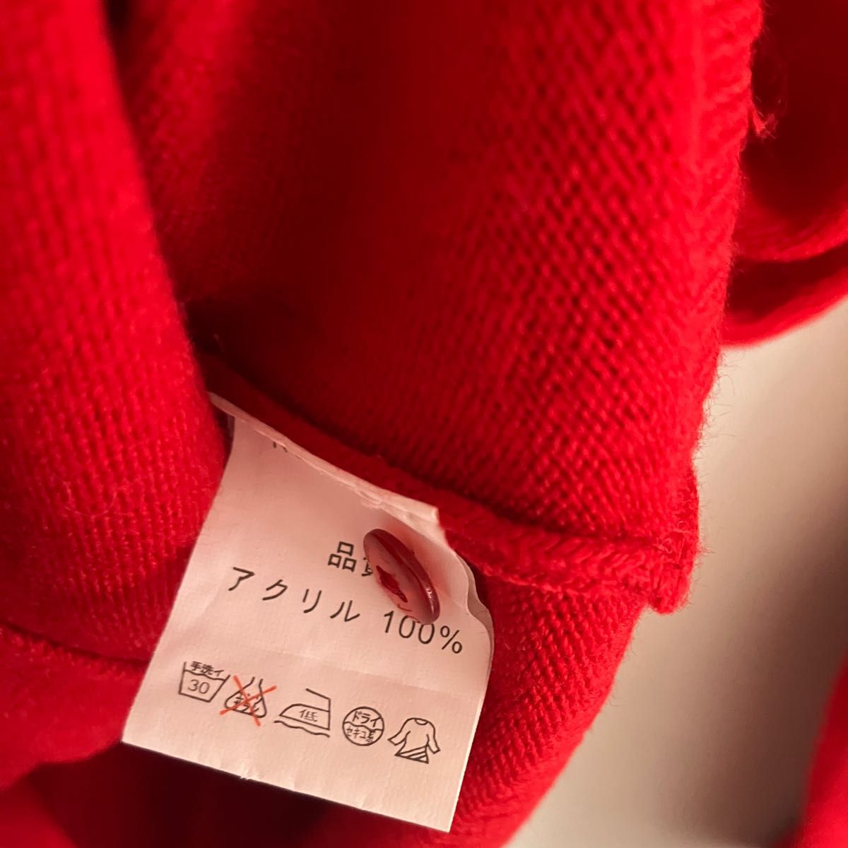 赤いまる襟カーディガンショート丈セーターまる襟レッドカラーアクリル100%可愛い流行り流行色オシャレ春インナー薄手セ ニット 長袖