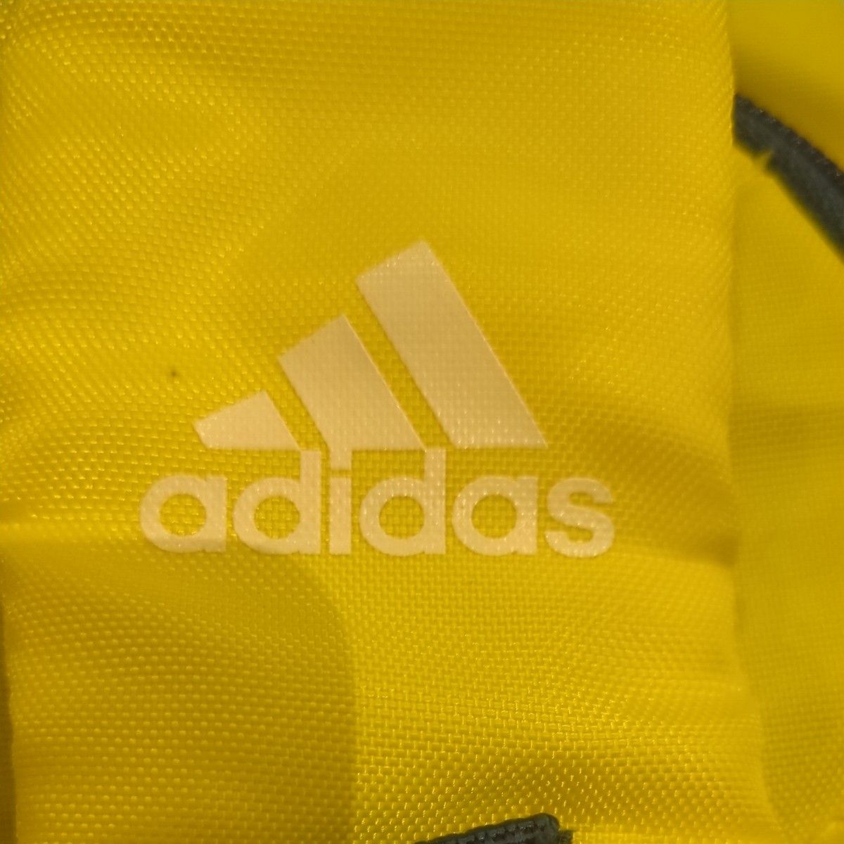 adidas アディダス リュック バックパック リュックサック ナイロン スポーツ　サッカー　ボール　イエロー　ブルー