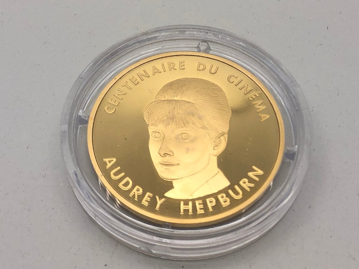 ◆ 希少 オードリーヘップバーン 100フラン 金貨 記念硬貨 箱付き 中古【UW030623】の画像2