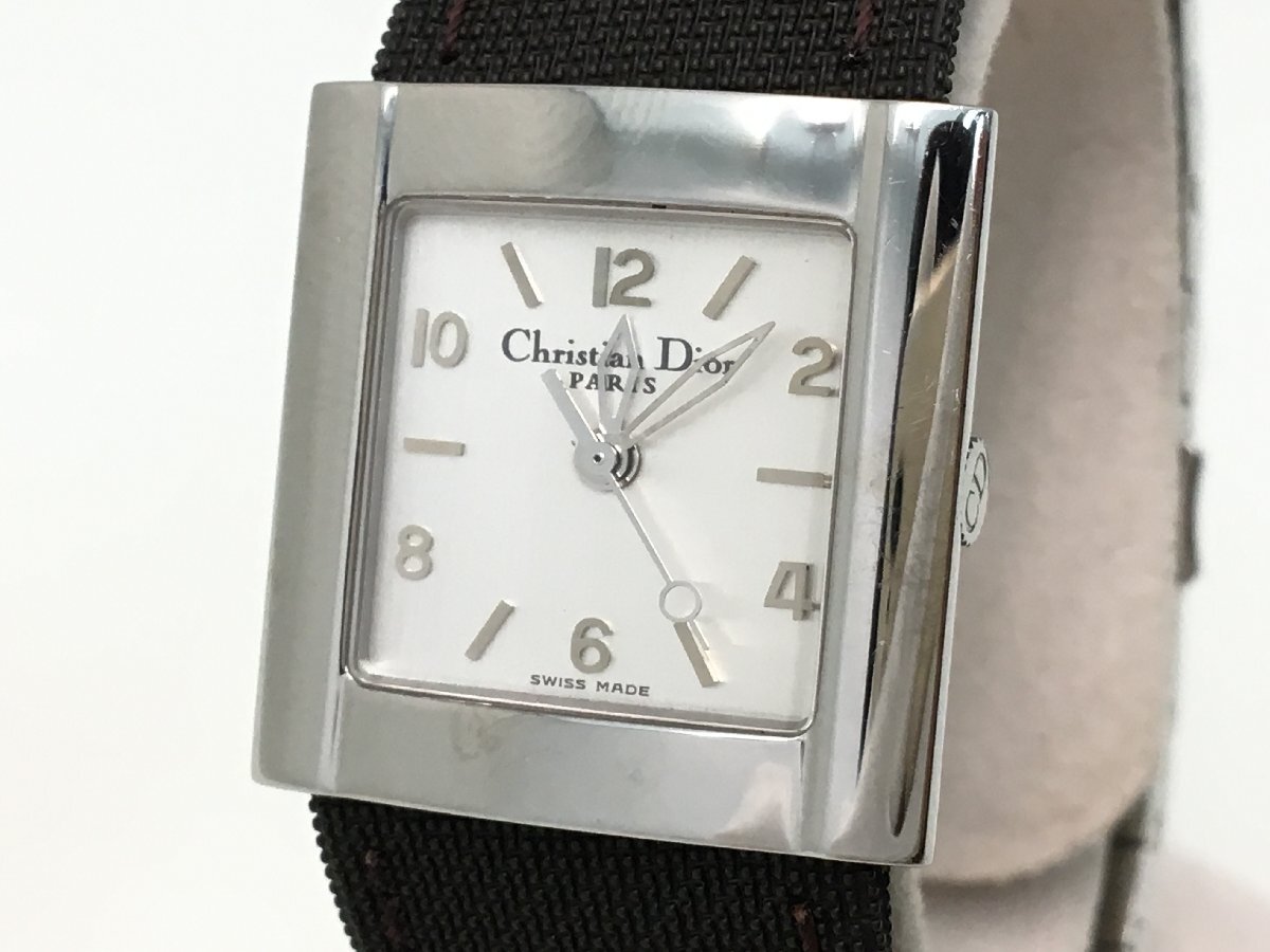 クリスチャンディオール Dior D80-100 クォーツ 腕時計 スクエア シルバー文字盤 稼働品 電池交換済み 中古【UW030663】_画像2