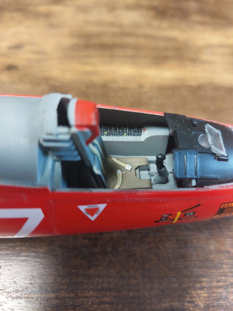 レベル1/32 フェラーリ F‐104Gスターファイター 完成品|Yahoo レベル1/32 フェラーリ F‐104Gスターファイター 完成品|Yahoo