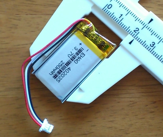 リポ　バッテリー　3pinコネクター付き　3.7V　250mAh　402035（4 x 20 x 36.5mm）_画像1