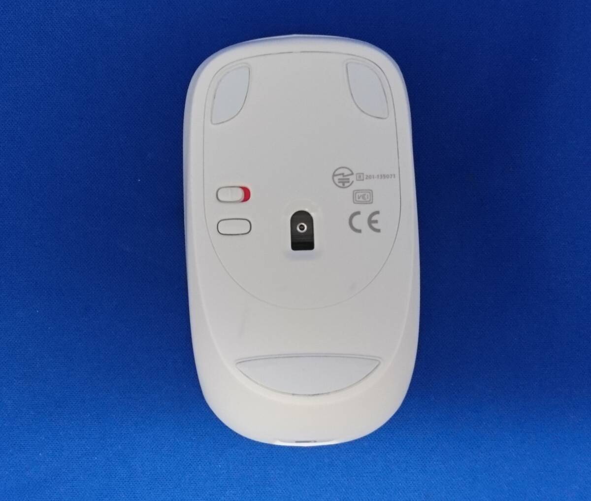 TOSHIBA純正Bluetoothワイヤレスマウス M-R0047-O 白 ホワイト_画像4