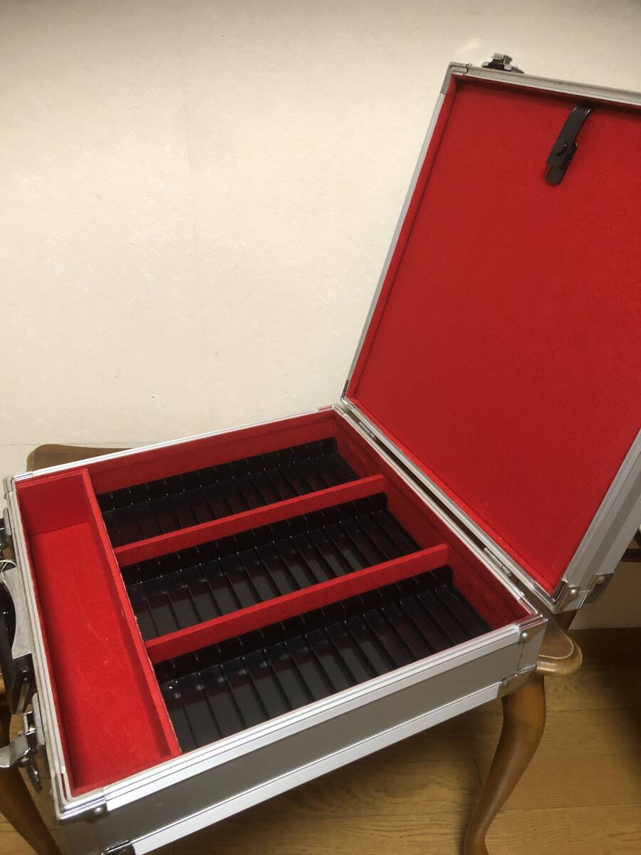 中古　マクセル　ジェラルミンケース　カセットテープケース　アルミ_画像9