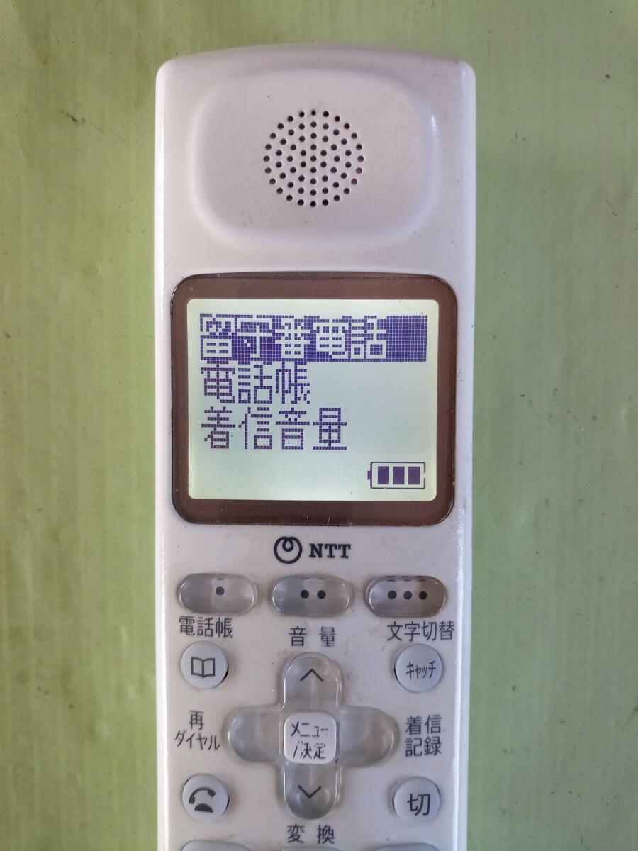 美品　作動確認済　NTT　電話子機　2.4GデジタルコードレスTEL S3　(12)　(JD-KS28同等品)　送料無料　専用充電器無し　黄ばみ色あせ無し　_画像3